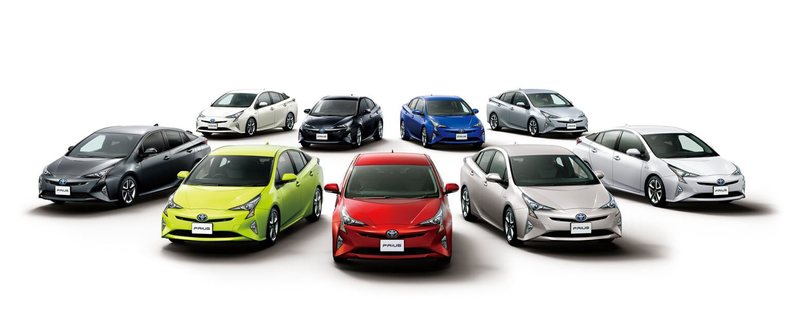 Toyota Prius 2016 all colours lineup hybrid car India 40 kmpl best mileage used car under 20 lakh